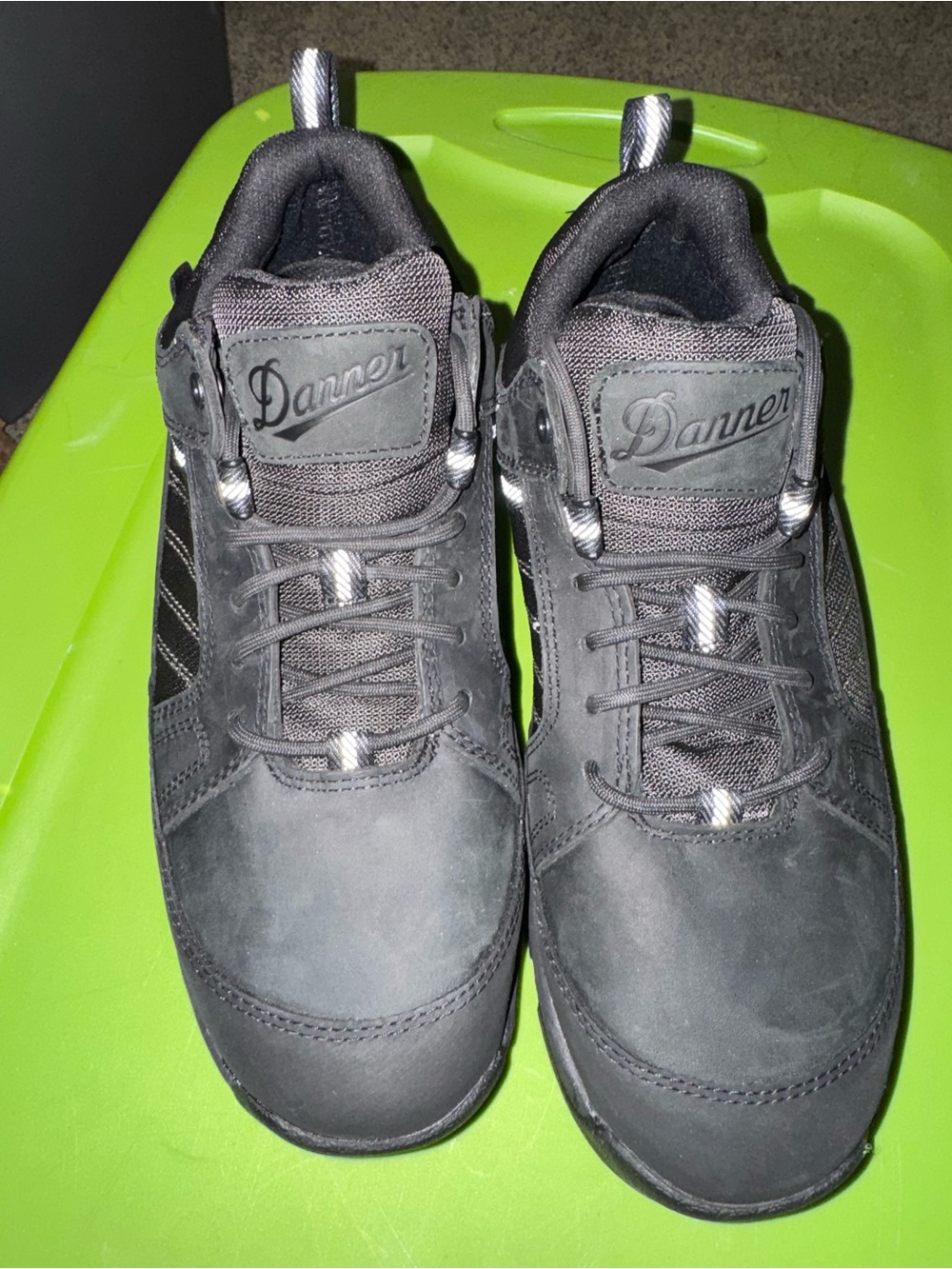 Danner Riverside Black Steel Toe work shoes. Mens 10.5